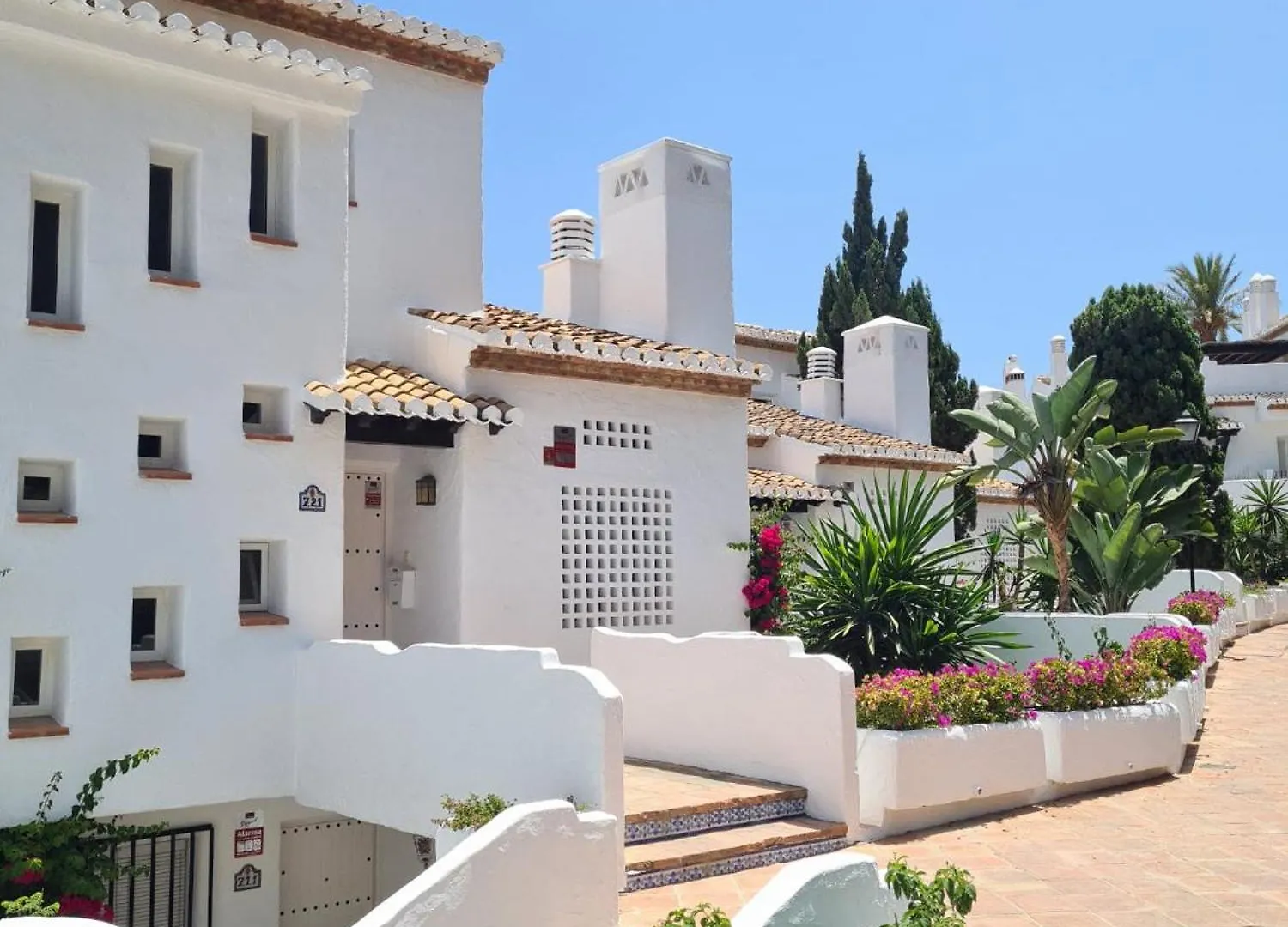 Sunny Getaway Apartment La Herradura  Spain