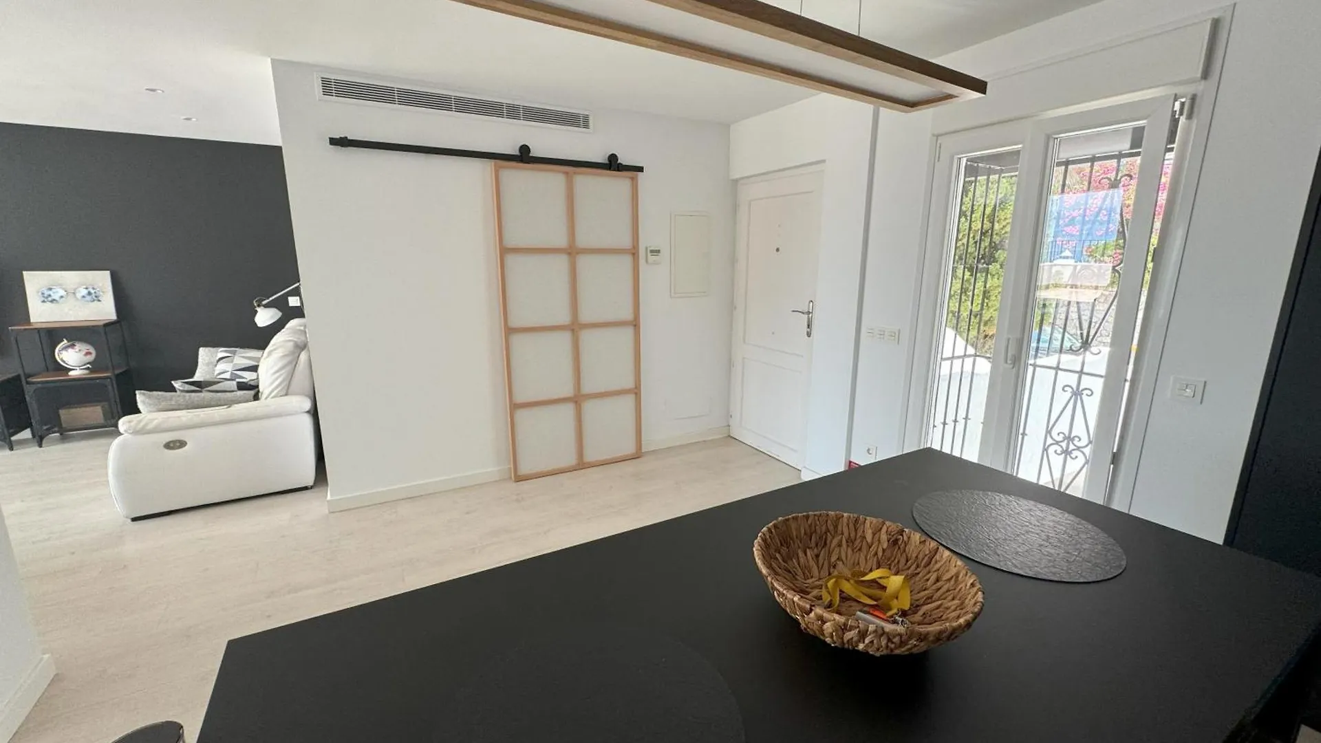 Sunny Getaway Apartment La Herradura